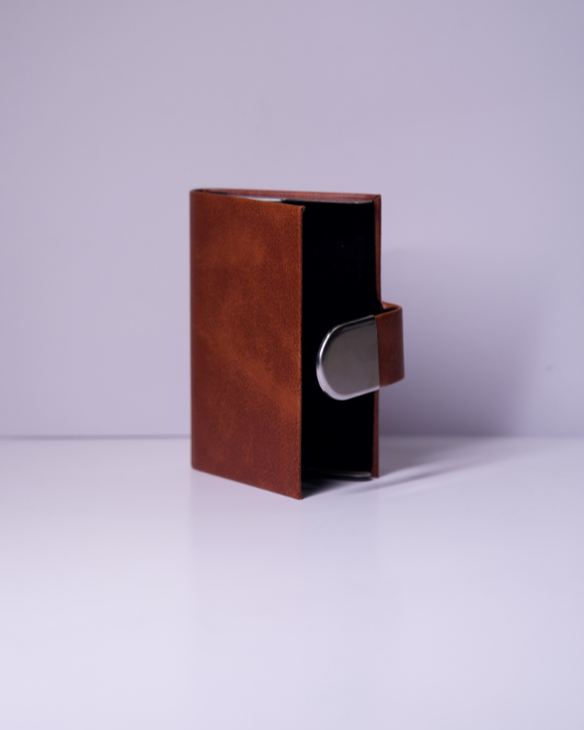 FLAP CLOSURE LEATHER WALLET