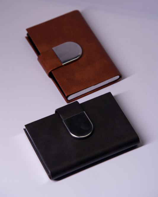 FLAP CLOSURE LEATHER WALLET