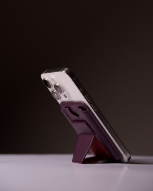 MAGSAFE WALLET + MOBILE STAND