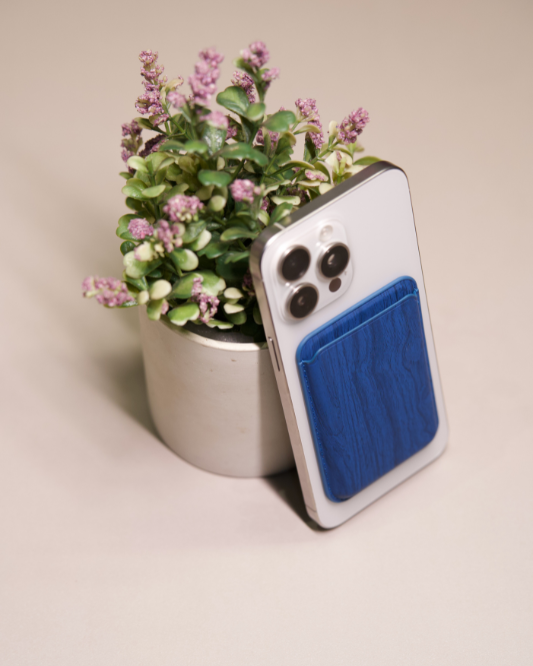 WOODEN FINISH MAGSAFE WALLET